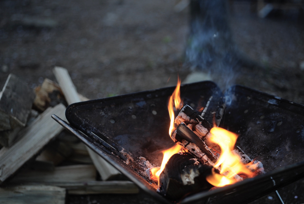 がっつり焚き火したいキャンプの夜のお供にスノーピークの焚火台をどうぞ | Have a good camp